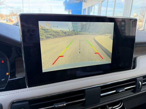 Used 2023 Lincoln Corsair Reserve image 5