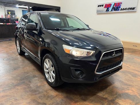 Used 2015 Mitsubishi Outlander Sport ES image 3