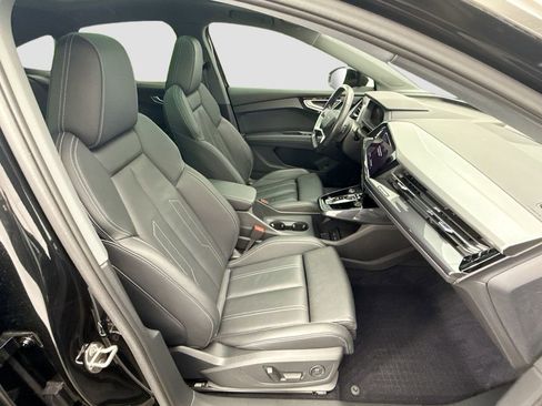 Used 2023 Audi Q4 e-tron Premium Plus w/ Premium Plus image 19