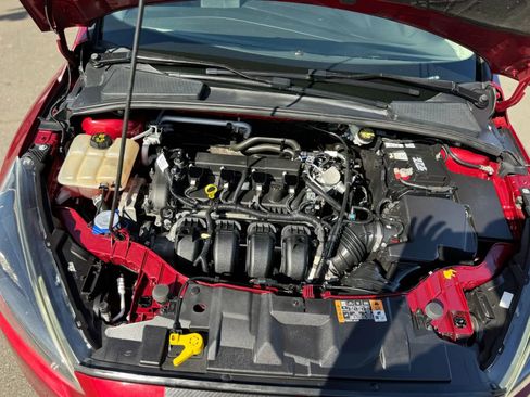 Used 2016 Ford Focus SE w/ Equipment Group 201A image 17