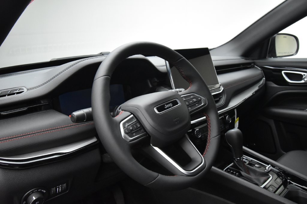 New 2027 Jeep Compass Trailhawk AWD/4WD image 31