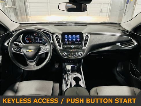 Used 2023 Chevrolet Malibu LT image 4