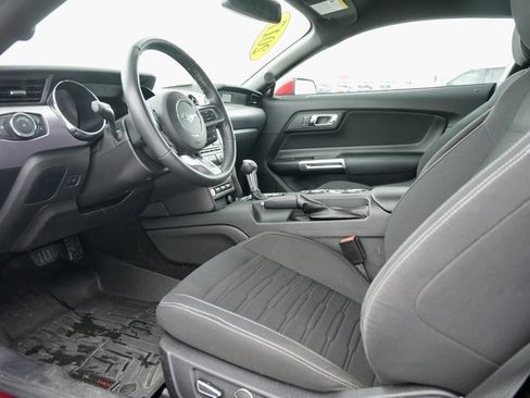 Used 2017 Ford Mustang GT image 10