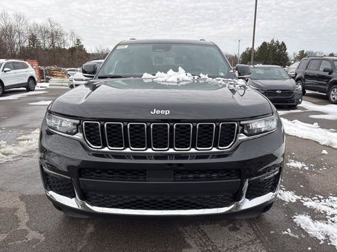 New 2025 Jeep Grand Cherokee L Limited w/ Trailer Tow Package image 8