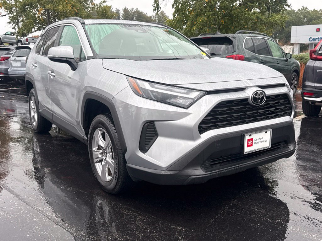 Used 2025 Toyota RAV4 XLE w/ Convenience Package AWD/4WD image 11