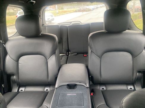 Used 2024 Nissan Armada SL w/ Midnight Edition Package image 31