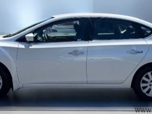 Used 2013 Nissan Sentra S image 2