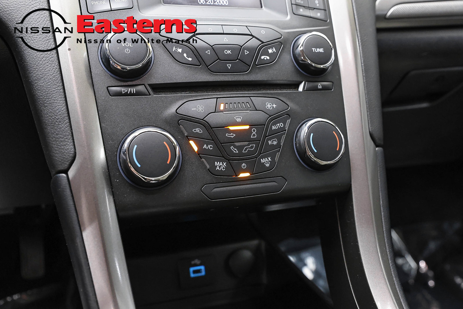 Used 2018 Ford Fusion S FWD image 19