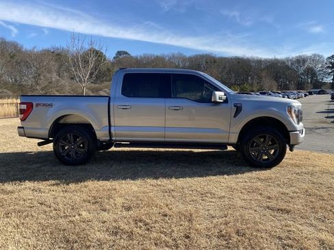 Used 2023 Ford F150 Lariat image 2