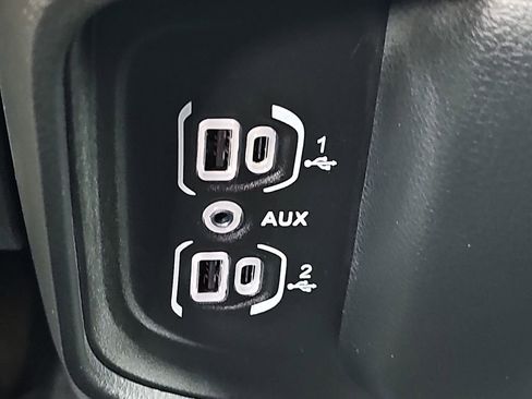 New 2026 RAM 1500 Express image 25