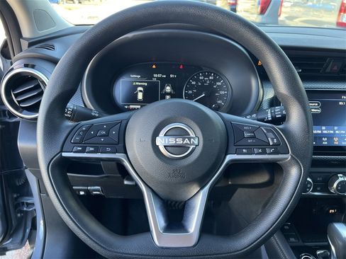 Certified 2023 Nissan Kicks SV image 10