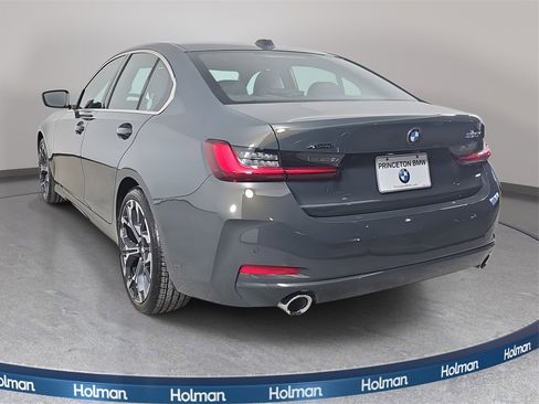 Used 2025 BMW 330i xDrive Sedan w/ Premium Package image 8