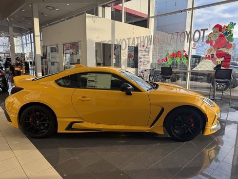 New 2026 Toyota GR86 YUZU Limited image 5