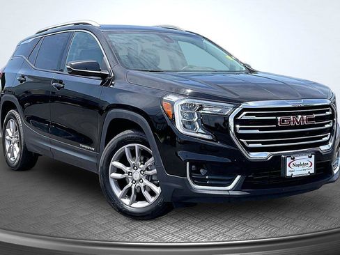 Used 2024 GMC Terrain SLT AWD/4WD image 13