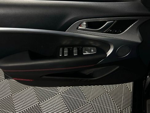 Used 2023 Genesis G70 2.0T w/ Sport Prestige Package image 26