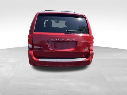 Used 2015 Dodge Grand Caravan SXT w/ Rear Park Assist Package FWD image 6