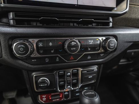 New 2026 Jeep Gladiator Willys image 19