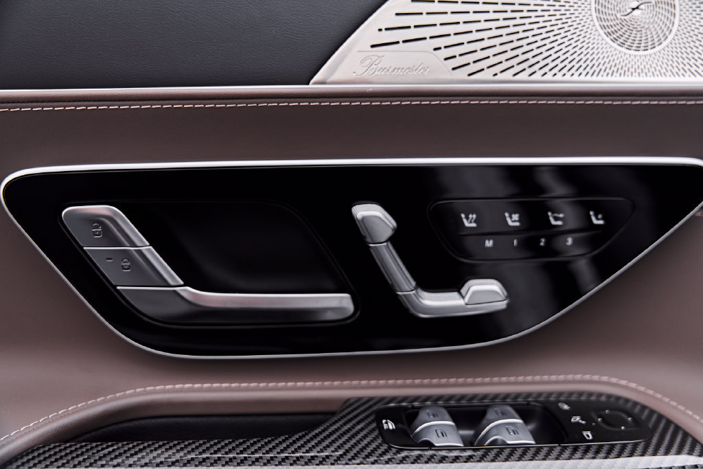 Used 2025 Mercedes-Benz SL 63 AMG 4MATIC image 42