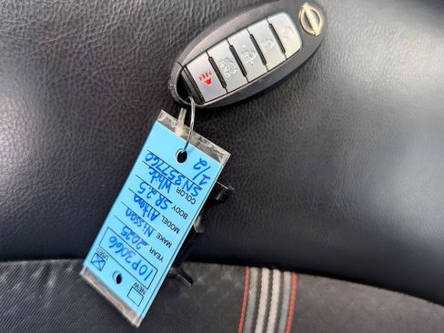 Used 2025 Nissan Altima 2.5 SR FWD image 30