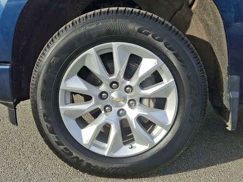 Used 2022 Chevrolet Silverado 1500 Custom image 9