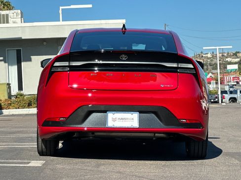 New 2026 Toyota Prius Plug-In Hybrid image 4