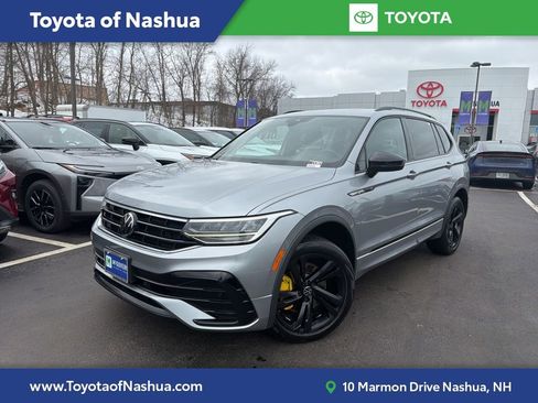 Used 2023 Volkswagen Tiguan SE R-Line image 1