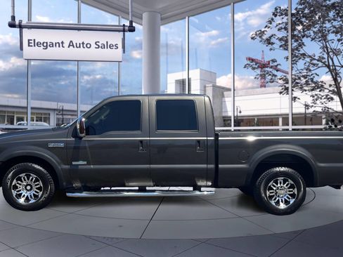 Used 2006 Ford F250 XLT image 9