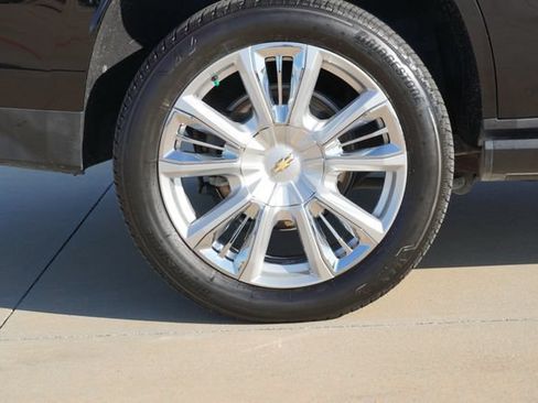 Used 2022 Chevrolet Tahoe High Country RWD image 10