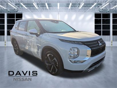 Used 2024 Mitsubishi Outlander SE