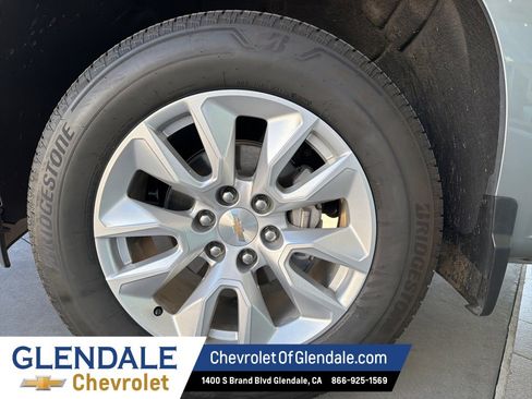 Used 2025 Chevrolet Silverado 1500 Custom image 15