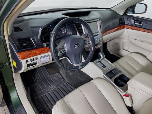 Used 2012 Subaru Outback 3.6R Limited image 9