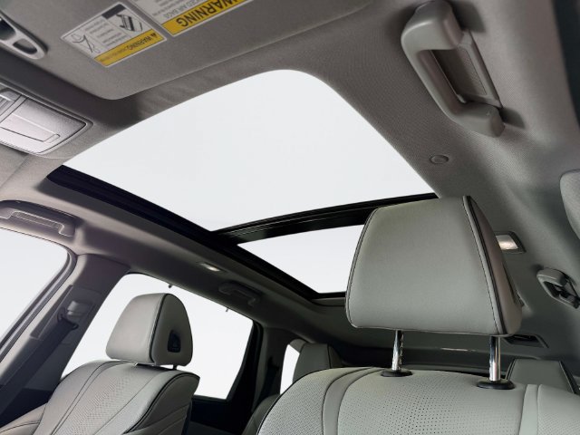 Used 2024 Acura MDX w/ Advance Package AWD/4WD image 19