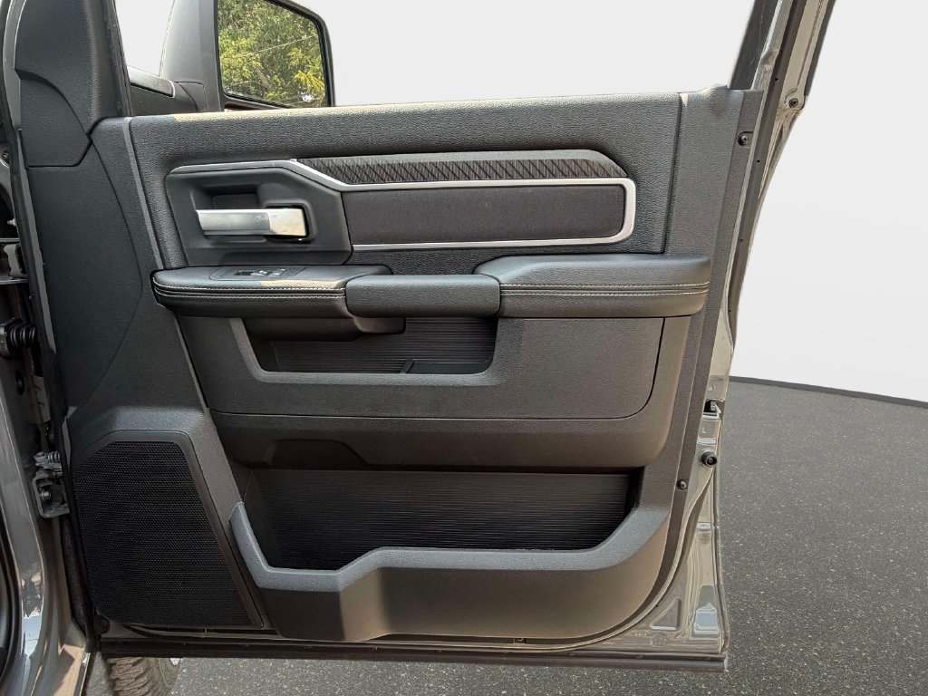 New 2026 RAM 2500 Big Horn AWD/4WD image 8