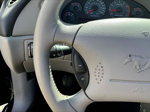 Used 2003 Ford Mustang GT image 11
