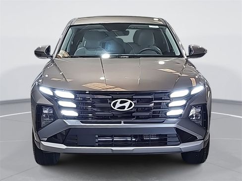 New 2026 Hyundai Tucson Blue SE image 2