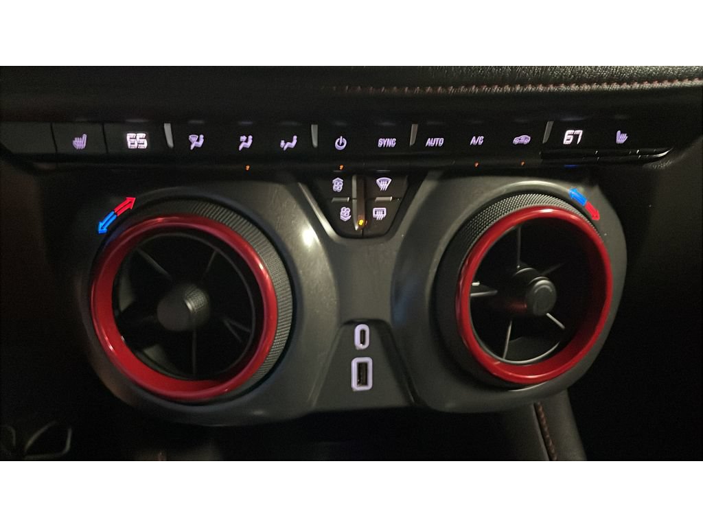 Used 2021 Chevrolet Blazer RS AWD/4WD image 14
