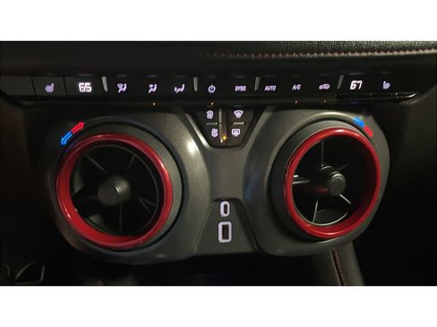 Used 2021 Chevrolet Blazer RS AWD/4WD image 14