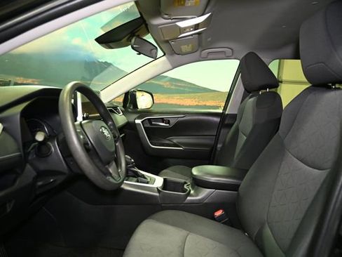 Used 2024 Toyota RAV4 XLE image 19