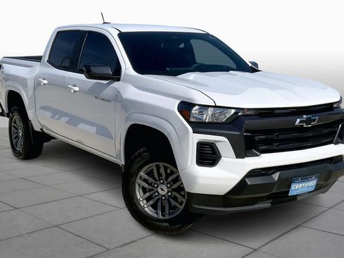 Certified 2023 Chevrolet Colorado LT image 2