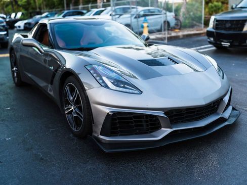 Used 2016 Chevrolet Corvette Stingray Coupe w/ 2LT Preferred Equipment Group RWD image 5