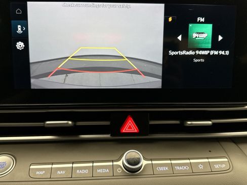 Used 2023 Hyundai Elantra SEL w/ Convenience Package FWD image 16