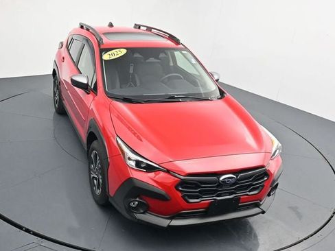 Used 2025 Subaru Crosstrek 2.5i Premium AWD/4WD image 21
