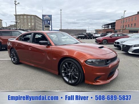 Used 2023 Dodge Charger Scat Pack w/ Plus Group RWD image 2
