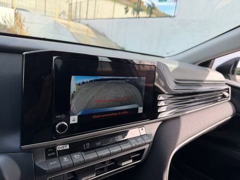 Used 2025 Toyota Camry LE image 17