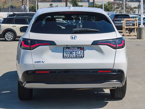 Used 2024 Honda HR-V EX-L image 8