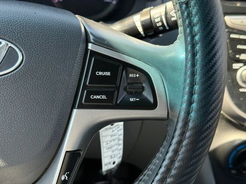 Used 2016 Hyundai Accent SE w/ Option Group 03 FWD image 19