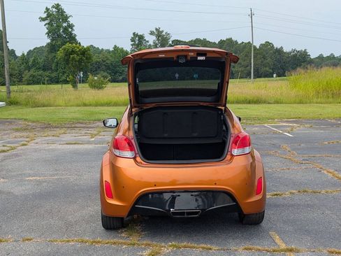 Used 2016 Hyundai Veloster w/ Option Group 03 FWD image 21