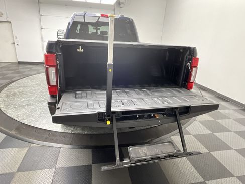 Certified 2022 Ford F250 King Ranch w/ King Ranch Ultimate Package AWD/4WD image 37