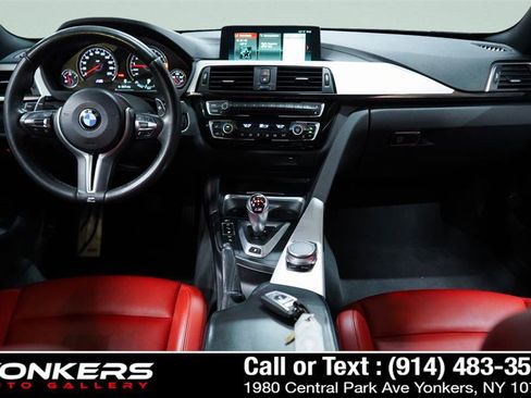 Used 2018 BMW M4 Coupe image 30