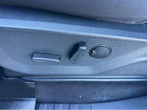 Used 2025 Ford F150 XLT w/ Equipment Group 302A MID image 36